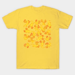 Gold albino axolotl mud puppy T-Shirt